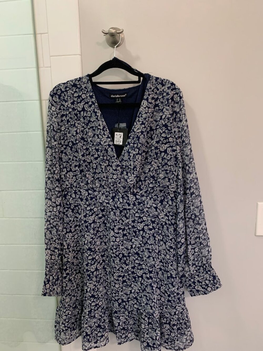 Charlotte Russe Women's Navy Floral Long Sleeve Dress SZ XL